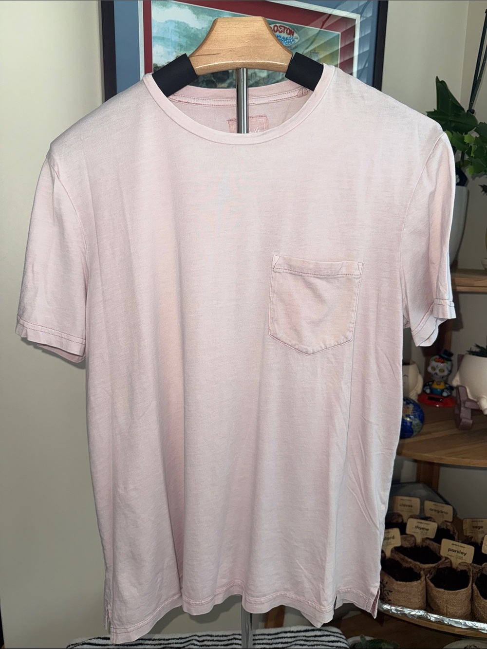 Rails Men's Short Sleeve Pocket Tee in Pale Pink